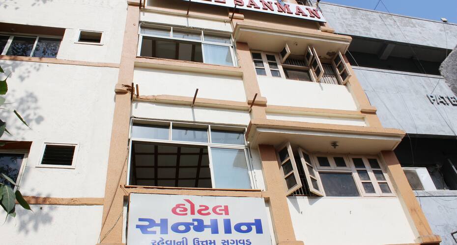 Hotel Sanman, Ahmedabad 4